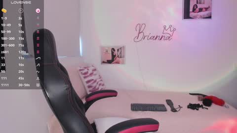 Brianna  online show from December 5, 6:22 pm