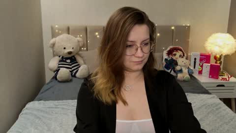 briarwynn online show from April 10, 9:43 pm