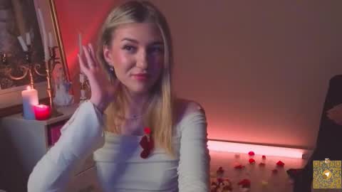 Snapshot of bridgetgodbold chatting on October 20, 8:56 pm Mary online show from October 20, 8:56 pm