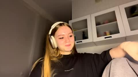 Anne online show from May 1, 1:36 pm