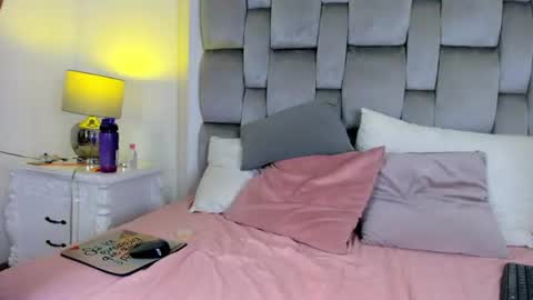 britanny_77 online show from June 20, 8:01 pm