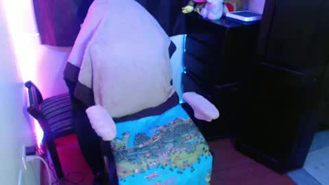Snapshot of britannysexxy chatting on February 22, 2:39 am scarleth follow mee 3 kis online show from February 22, 2:39 am
