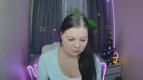 britneyraine online show from December 19, 11:46 am