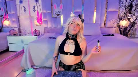     online show from February 22, 2:29 pm