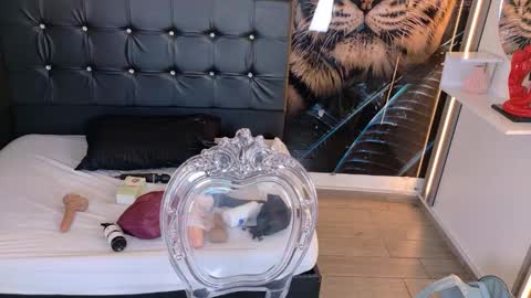 Bruja SCarlata online show from February 19, 2:11 am