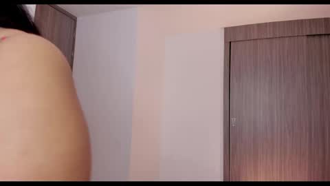 Snapshot of brunnahart chatting on December 24, 2:54 pm     online show from December 24, 2:54 pm