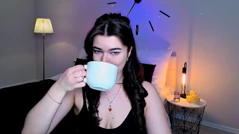 Ari online show from March 17, 2:21 pm