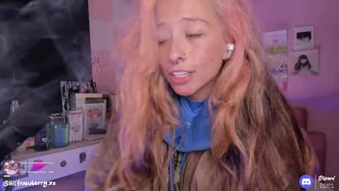 Snapshot of bun_nyx chatting on October 2, 4:28 am        online show from October 2, 4:28 am