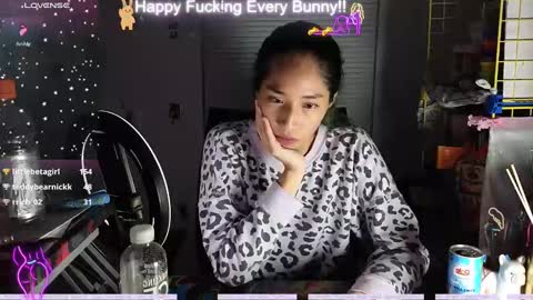 Tokki  bunny  online show from December 13, 1:04 am