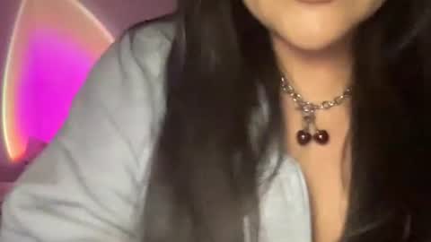 bunnymami333 online show from January 13, 4:18 am