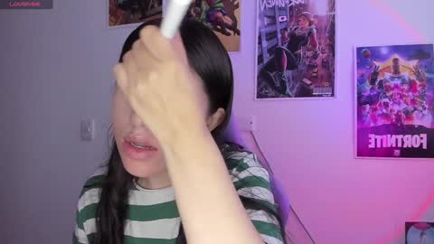 Snapshot of bunnyy09 chatting on January 19, 2:17 pm Jess online show from January 19, 2:17 pm