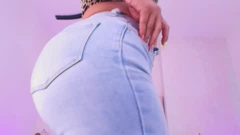 Carolina online show from March 26, 3:19 am