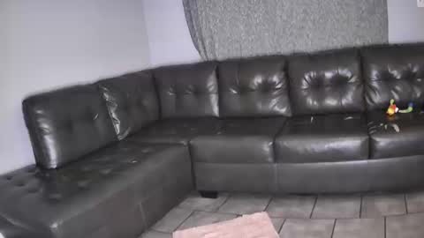 Snapshot of caliibaddie chatting on October 14, 5:54 am caliibaddie online show from October 14, 5:54 am