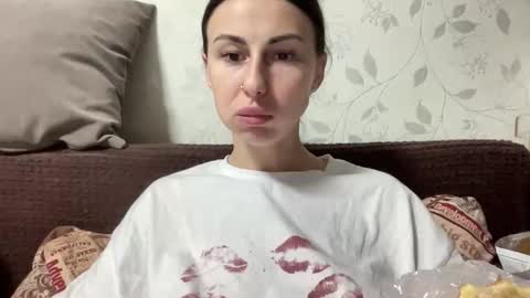 Anna online show from January 17, 6:59 pm