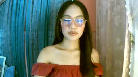 Freya online show from December 20, 10:08 am