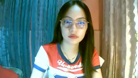 Snapshot of calla_freya chatting on October 22, 3:11 am Freya online show from October 22, 3:11 am