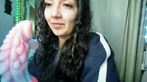 Snapshot of callme_lolas chatting on October 19, 5:20 am paula online show from October 19, 5:20 am