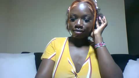 Snapshot of camclit chatting on October 7, 3:38 pm Princess online show from October 7, 3:38 pm