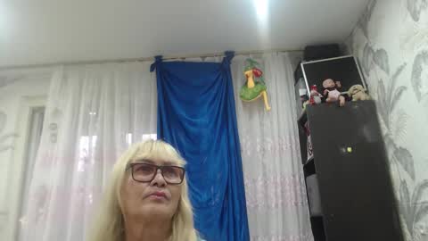 Snapshot of camdiva1 chatting on October 2, 2:38 am CamDiva1 online show from October 2, 2:38 am