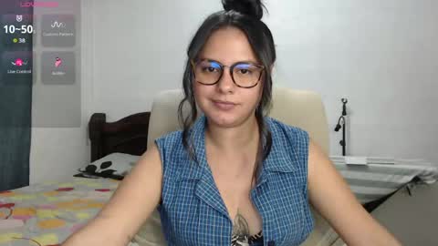 Camila Valbuena online show from April 20, 9:07 pm