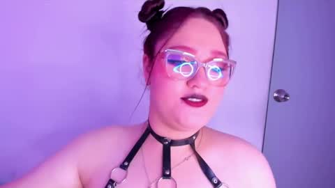 Snapshot of camiila_osorio chatting on September 25, 11:13 pm Camila Osorio online show from September 25, 11:13 pm
