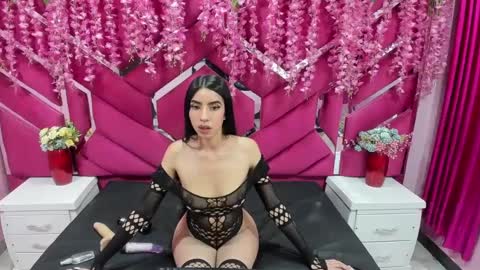 camila_reyess_ online show from January 28, 3:36 am