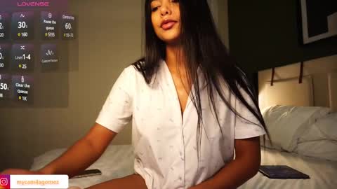 Snapshot of camilagomezz chatting on January 23, 2:33 am Camila online show from January 23, 2:33 am