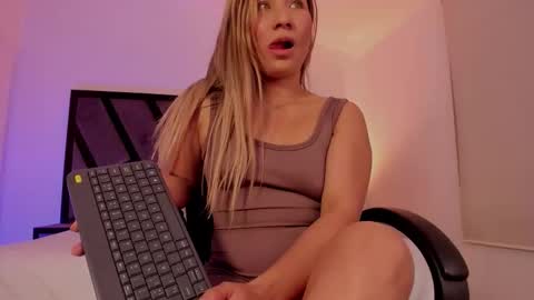 camila preston online show from January 12, 8:41 am