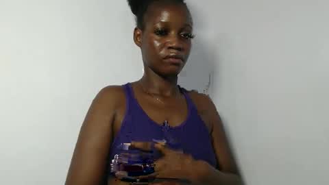 camillasoofine online show from May 11, 1:57 pm