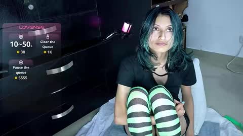 Cami  online show from November 3, 3:10 am