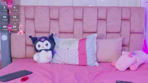 camiluxe online show from May 12, 10:49 pm