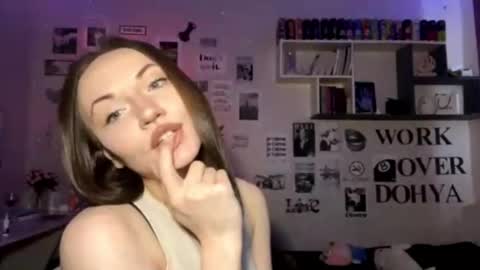 Julia online show from March 1, 4:56 am