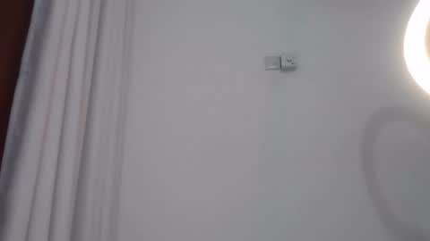 Canah online show from December 3, 8:44 pm