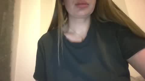 Snapshot of candice_tessy chatting on October 21, 5:50 pm Candice online show from October 21, 5:50 pm