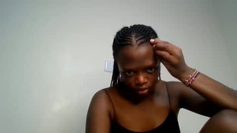 candiemaya online show from March 14, 1:56 pm