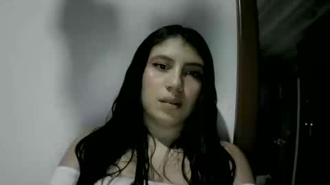 candy_cane69 online show from December 3, 6:49 pm