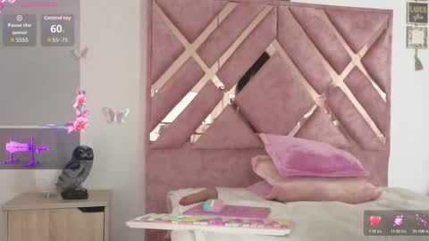 Im ChloeJoin The Fan Club online show from February 25, 12:04 pm