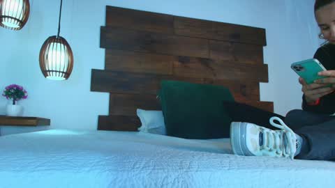 Jolie online show from March 27, 8:31 pm