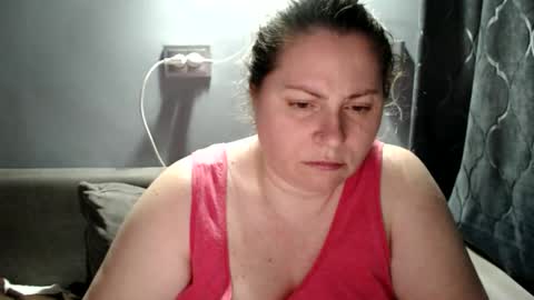 Laura online show from October 3, 10:59 pm