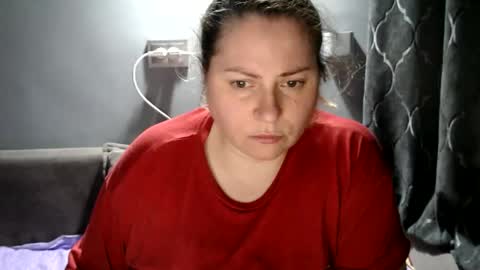 Laura online show from September 24, 7:57 pm