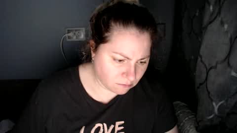 Laura online show from October 17, 2:09 pm