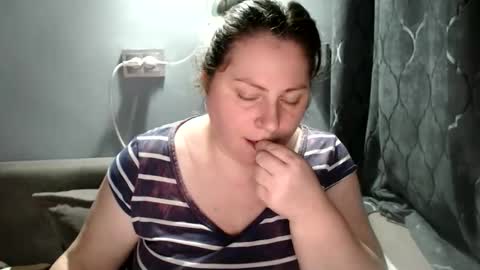 Laura online show from November 23, 7:15 pm