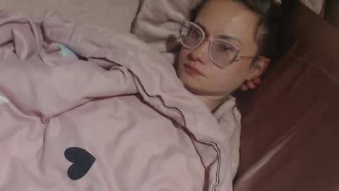 say meow and send tip  online show from April 14, 9:48 pm