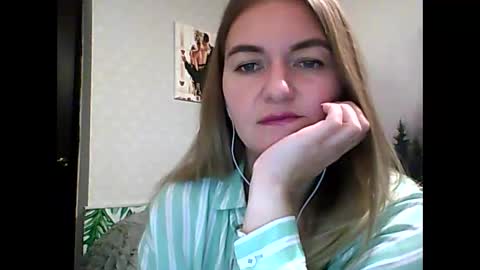 Daisy online show from September 17, 9:57 pm