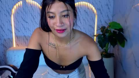 Canela  online show from May 20, 8:39 pm
