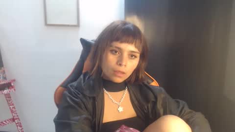 caoticaxx online show from April 16, 8:36 am