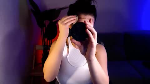 Mary online show from December 22, 1:53 am