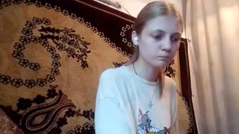 Kira online show from May 25, 2:21 am