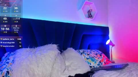 carla online show from September 27, 7:04 am