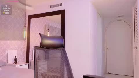 caro_adams1 online show from February 11, 11:12 am